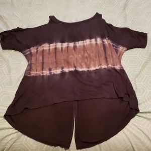 American Eagle cold shoulder tee